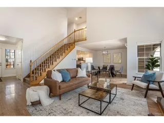 Photo #3: 1910184 Listing