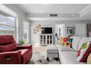 Photo #3: 1913109 Listing