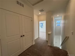 Photo #6: 1917722 Listing