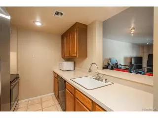 Photo #4: 1919853 Listing