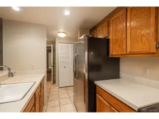 Photo #5: 1919853 Listing