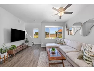 Photo #5: 1919969 Listing 