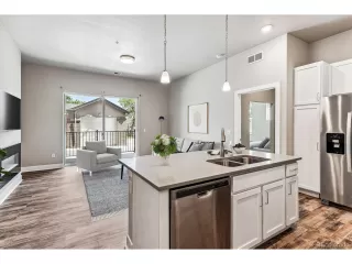 Photo #3: 1920050 Listing 