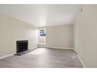 Photo #5: 1921186 Listing 