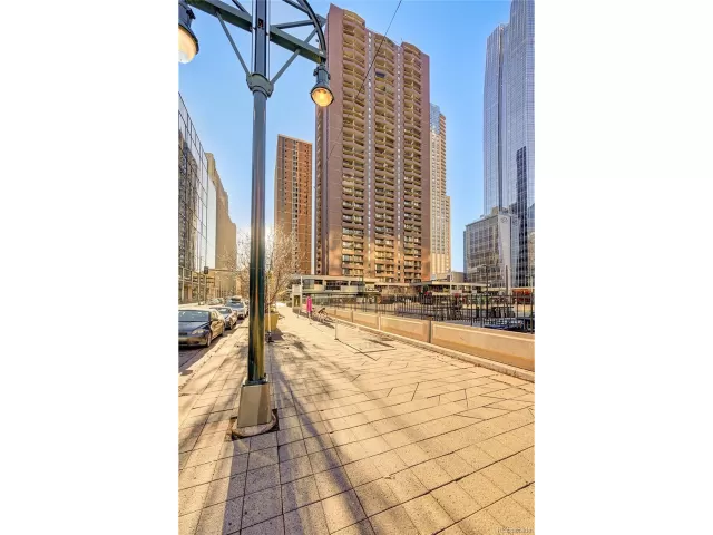 MLS: 1921661 Condo For Sale