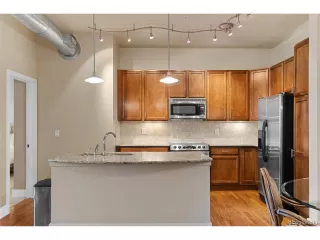 Photo #4: 1922796 Listing