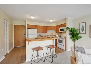 Photo #6: 1925212 Listing