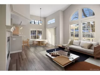 Photo #3: 1926920 Listing 