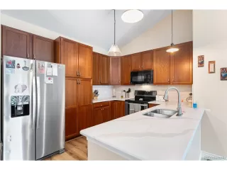 Photo #3: 1928227 Listing 