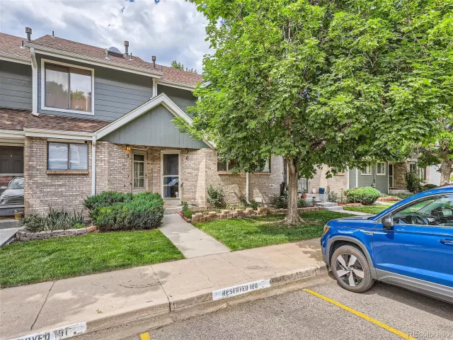 MLS: 1930181 Condo For Sale