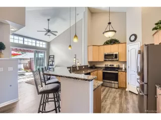 Photo #5: 1930352 Listing