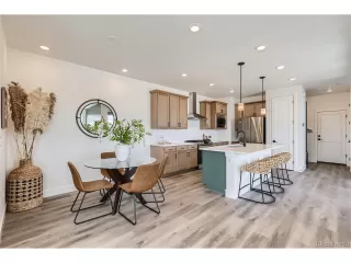 Photo #5: 1931583 Listing 