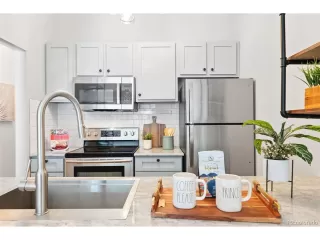 Photo #2: 1931975 Listing 