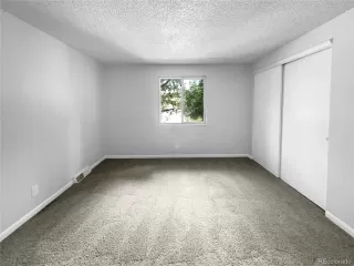 Photo #2: 1933882 Listing