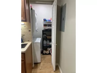 Photo #6: 1934885 Listing