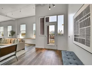 Photo #5: 1937608 Listing