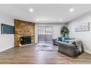 Photo #5: 1938430 Listing 