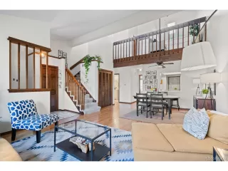 Photo #5: 1938484 Listing