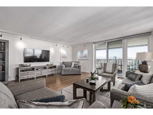 MLS: 1940828 Condo For Sale