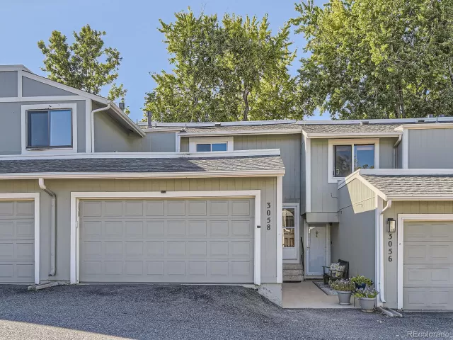 MLS: 1941839 Condo For Sale