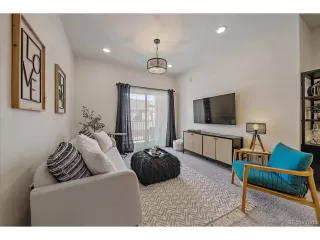 Photo #6: 1946823 Listing