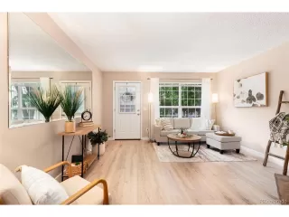 Photo #2: 1948235 Listing