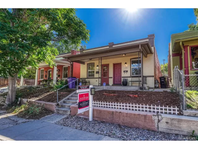 MLS: 1949831 Condo For Sale
