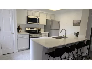 Photo #6: 1953930 Listing