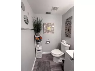 Photo #5: 1954096 Listing 