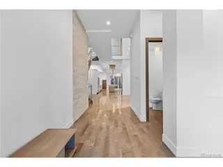 Photo #4: 1956613 Listing 