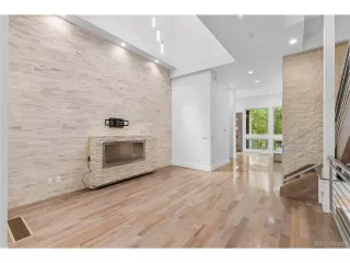 Photo #6: 1956613 Listing 