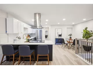 Photo #6: 1956660 Listing