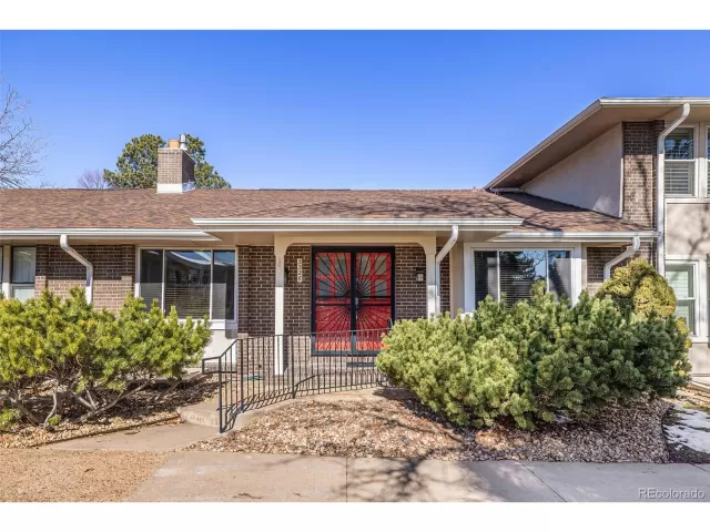 MLS: 1959811 Condo For Sale