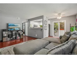 Photo #4: 1961199 Listing