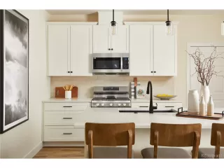 Photo #4: 1969230 Listing 