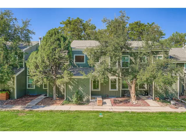 MLS: 1971225 Condo For Sale