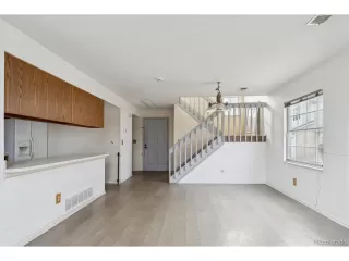 Photo #4: 1974187 Listing