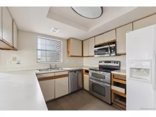 Photo #5: 1974187 Listing