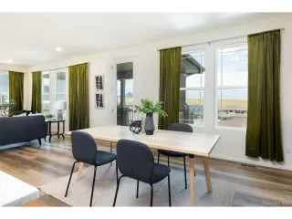 Photo #3: 1978817 Listing