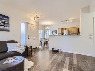 Photo #6: 1983335 Listing