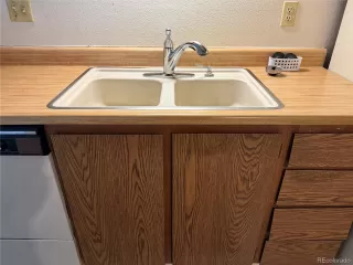 Photo #6: 1986336 Listing