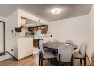 Photo #6: 1988745 Listing