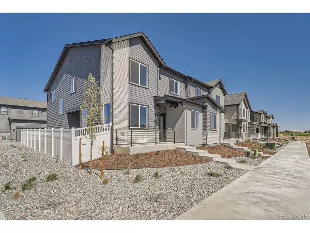 MLS: 1989632 Condo For Sale