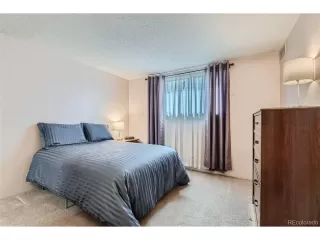 Photo #5: 1993989 Listing