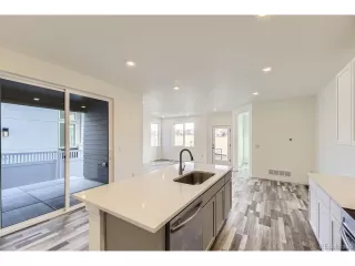 Photo #4: 1995608 Listing 