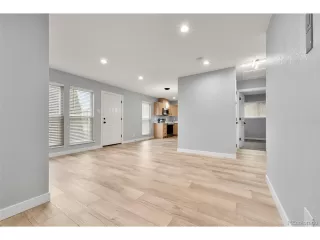 Photo #3: 1999323 Listing 