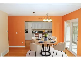 Photo #5: 2000290 Listing