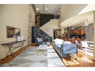 Photo #5: 2003403 Listing