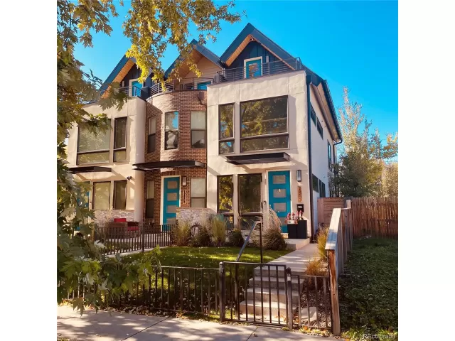 MLS: 2004358 Condo For Sale