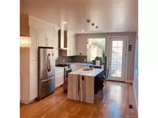 Photo #5: 2004358 Listing